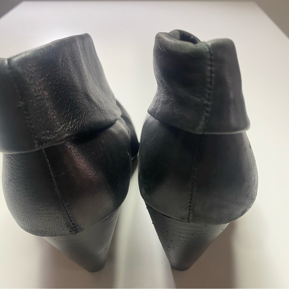 Black witchy healed boots by Sofft Size 8 - Picture 5 of 5